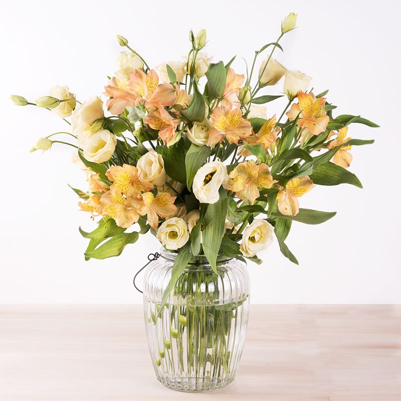 Sinceridad - Lisianthus y Alstroemerias